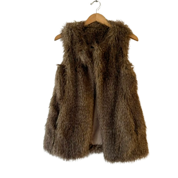 BLQ.MKT Blaque Market Women's Faux Fur Vest - Picture 1 of 9